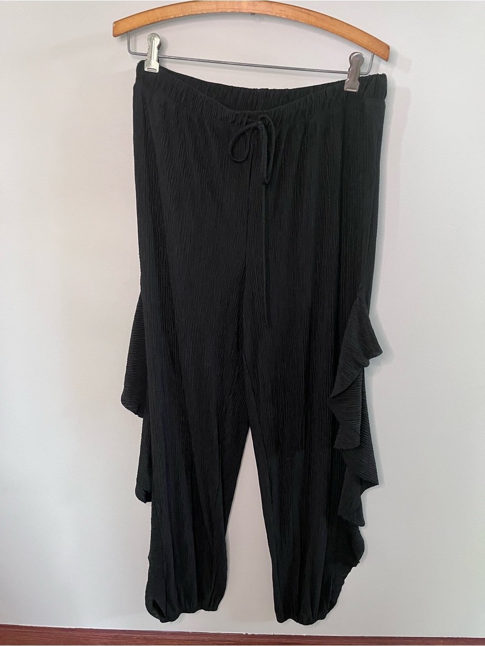 Free People Beach Black Crinkle Ruffle Side Gauze Harem Pants Medium